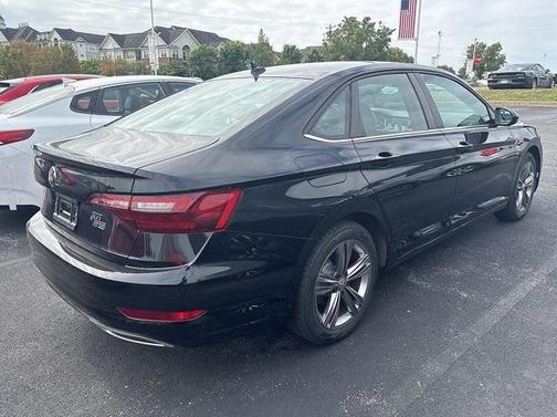 2021 Volkswagen Jetta 1.4T R-Line