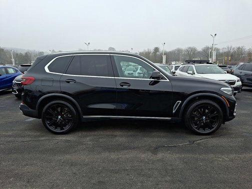 Black Sapphire Metallic 2020 BMW X5 xDrive40i