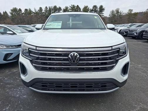 2025 Volkswagen Atlas 2.0T SE