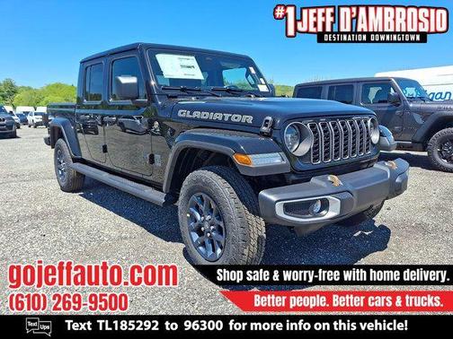 Black Clearcoat 2026 Jeep Gladiator 85th Anniversary Edition