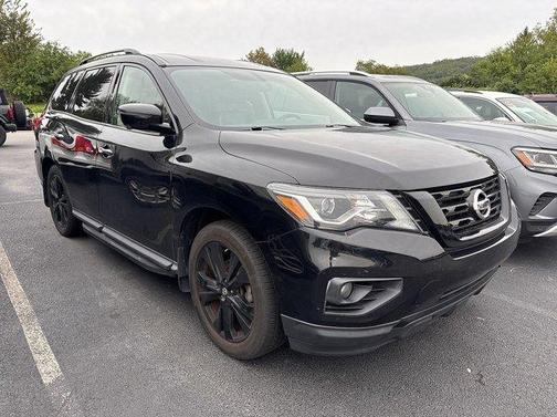 2018 Nissan Pathfinder SL