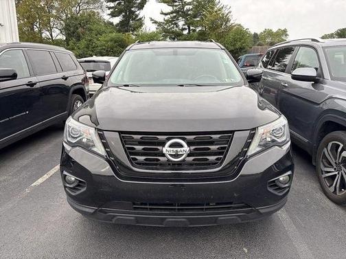 2018 Nissan Pathfinder SL