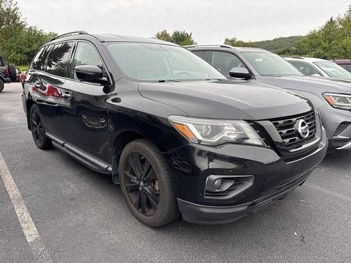 2018 Nissan Pathfinder SL