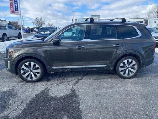 2022 Kia Telluride S