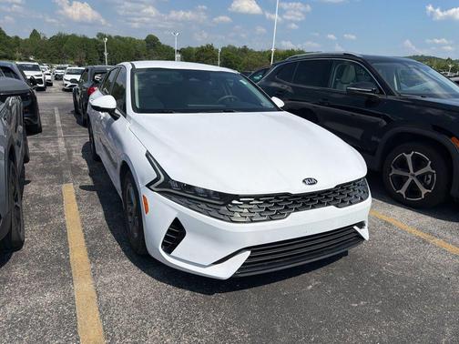 White Pearl 2021 Kia K5 LXS