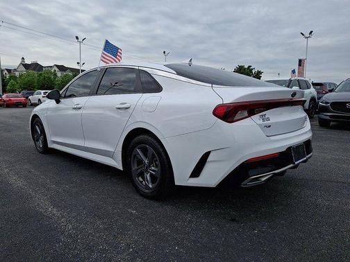 White Pearl 2021 Kia K5 LXS