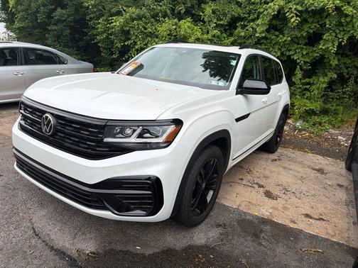 Opal White Pearl Effect 2023 Volkswagen Atlas 3.6 V6 SEL R-Line Black