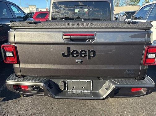 2021 Jeep Gladiator Overland