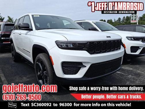 2025 Jeep Grand Cherokee Laredo