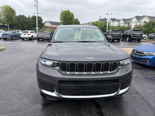 Metallic 2023 Jeep Grand Cherokee L Laredo