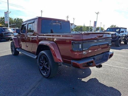 2021 Jeep Gladiator Overland