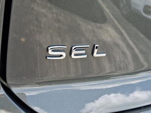 2025 Volkswagen Atlas Cross Sport 2.0T SEL