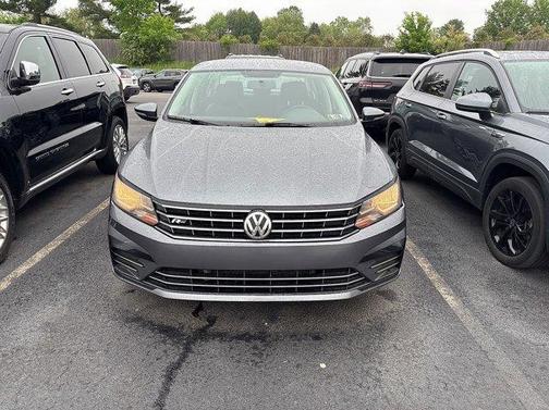 2018 Volkswagen Passat 2.0T R-Line