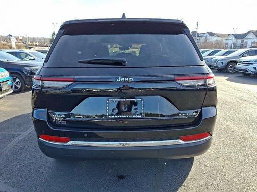 2023 Jeep Grand Cherokee Laredo