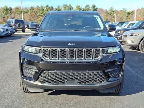 2023 Jeep Grand Cherokee Laredo