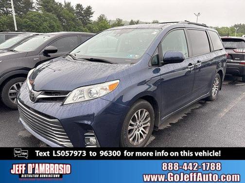 2020 Toyota Sienna XLE