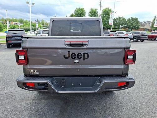 2021 Jeep Gladiator Overland