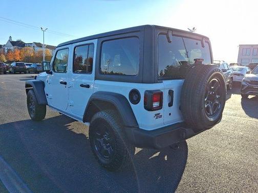 2022 Jeep Wrangler Unlimited Sport