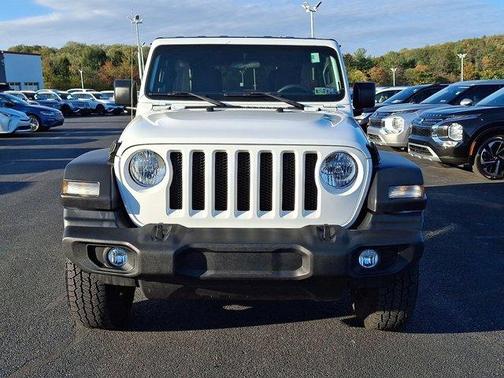 2022 Jeep Wrangler Unlimited Sport