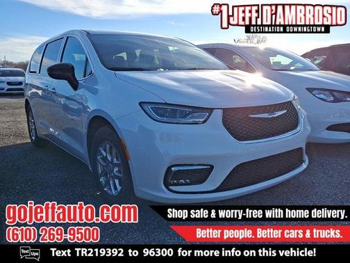 2026 Chrysler Pacifica Select