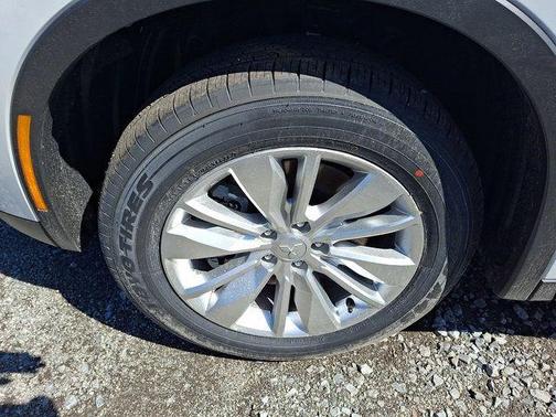 White Diamond Pearl 2026 Mitsubishi Outlander ES