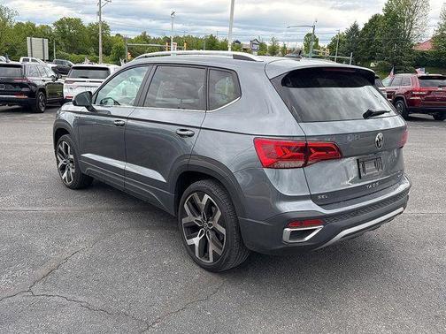 Platinum Gray Metallic 2023 Volkswagen Taos 1.5T SEL