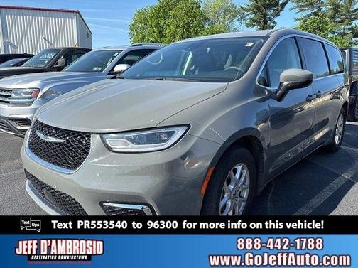 2023 Chrysler Pacifica Touring-L