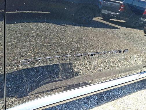 Gloss Black 2027 Jeep Grand Cherokee Limited