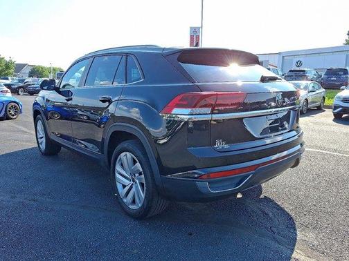 2020 Volkswagen Atlas Cross Sport 2.0T SE w/Technology