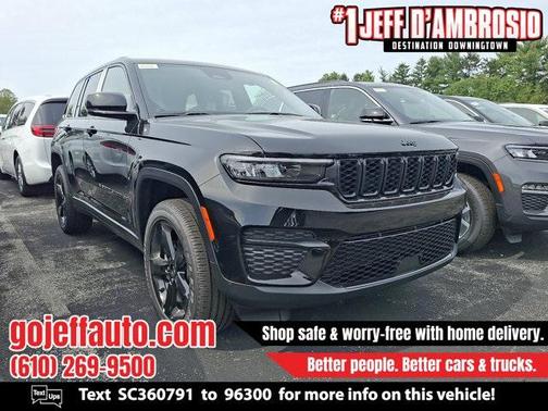 2025 Jeep Grand Cherokee Laredo