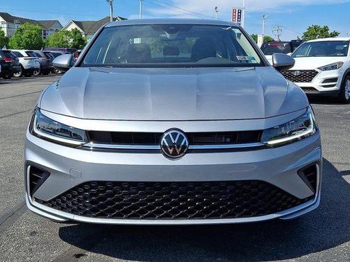 Pyrite Silver Metallic 2025 Volkswagen Jetta 1.5T SE