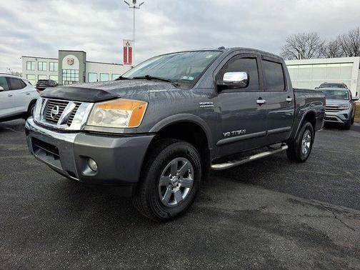 2015 Nissan Titan SV