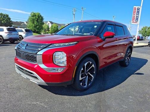 2023 Mitsubishi Outlander SE