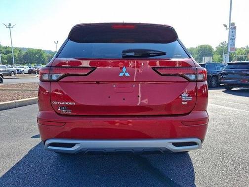 2023 Mitsubishi Outlander SE