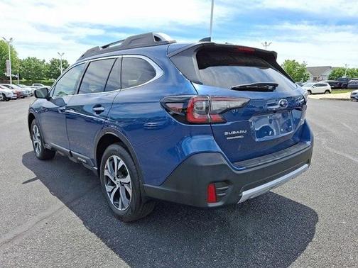 2022 Subaru Outback Touring