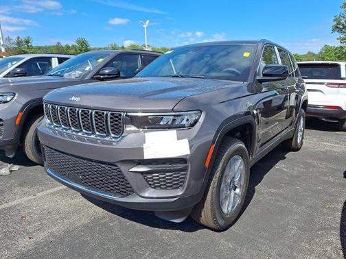 2025 Jeep Grand Cherokee Laredo X