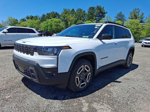 Bright White Clearcoat 2026 Jeep Cherokee LAREDO/LIMITED