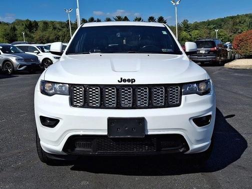 2022 Jeep Grand Cherokee WK Laredo