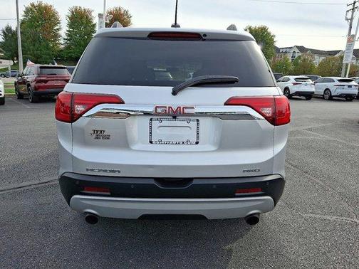 2018 GMC Acadia SLE-2