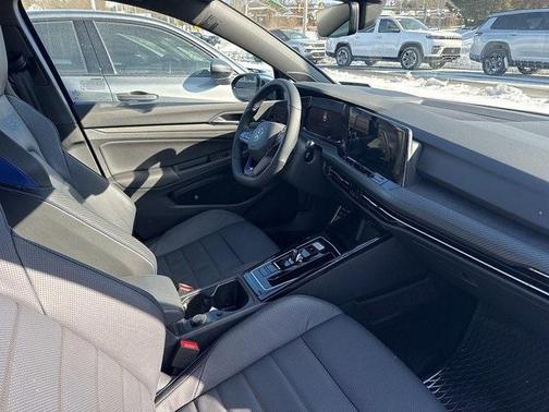 2024 Volkswagen Golf R 2.0T