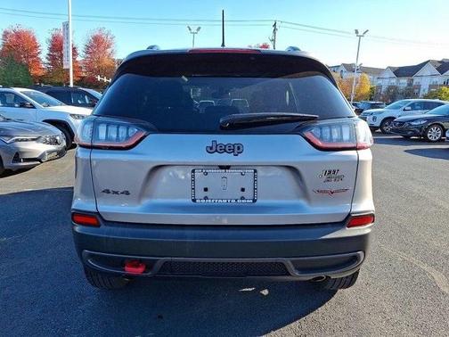 2022 Jeep Cherokee Trailhawk