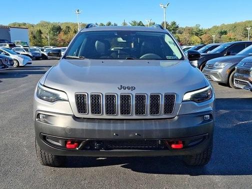 2022 Jeep Cherokee Trailhawk