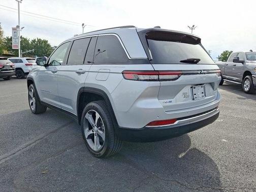 2023 Jeep Grand Cherokee 4xe Base