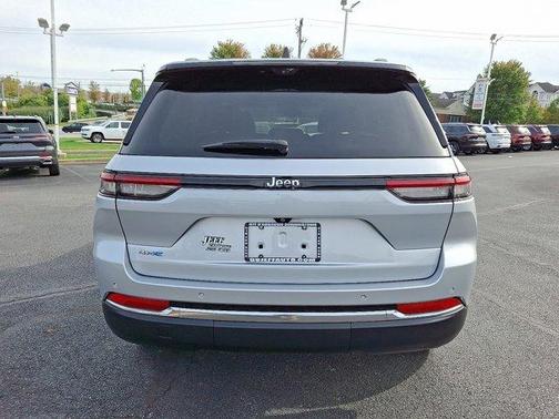 2023 Jeep Grand Cherokee 4xe Base