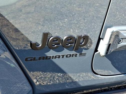 2025 Jeep Gladiator Sport
