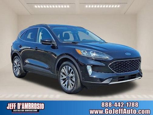 2020 Ford Escape Titanium