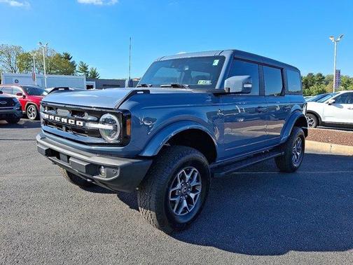 2023 Ford Bronco Outer Banks