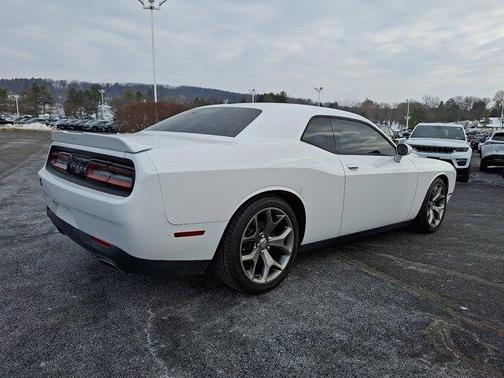 2015 Dodge Challenger SXT