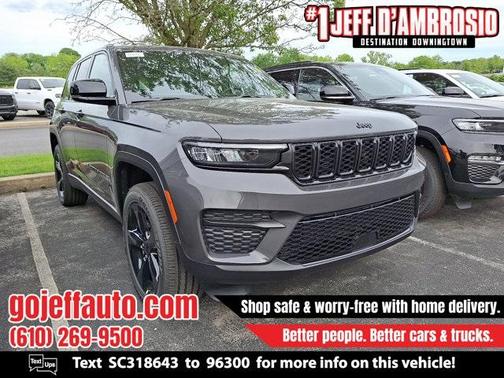 2025 Jeep Grand Cherokee Laredo
