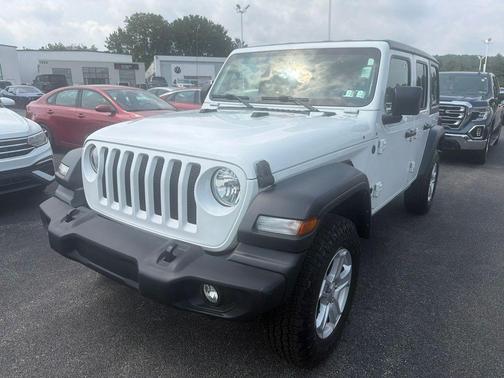Bright White Clearcoat 2023 Jeep Wrangler Sport